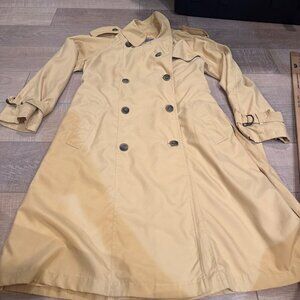 DRIZZLE WOMENS LONG TAN RAIN JACKET COAT MADE IN USA SIZE 6
